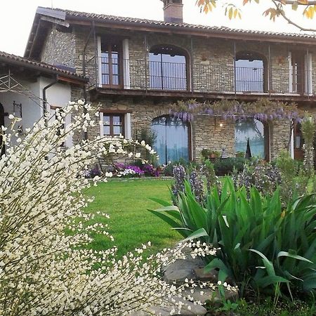 Magiche Langhe Acomodação com café da manhã Paroldo Exterior foto